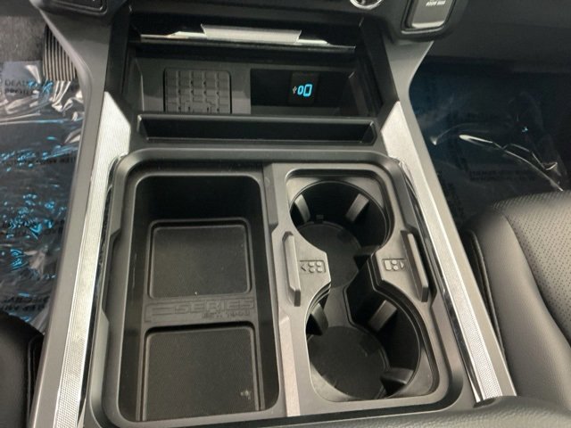 Certified 2025 Ford F350 Lariat w/ Black Appearance Package image 21