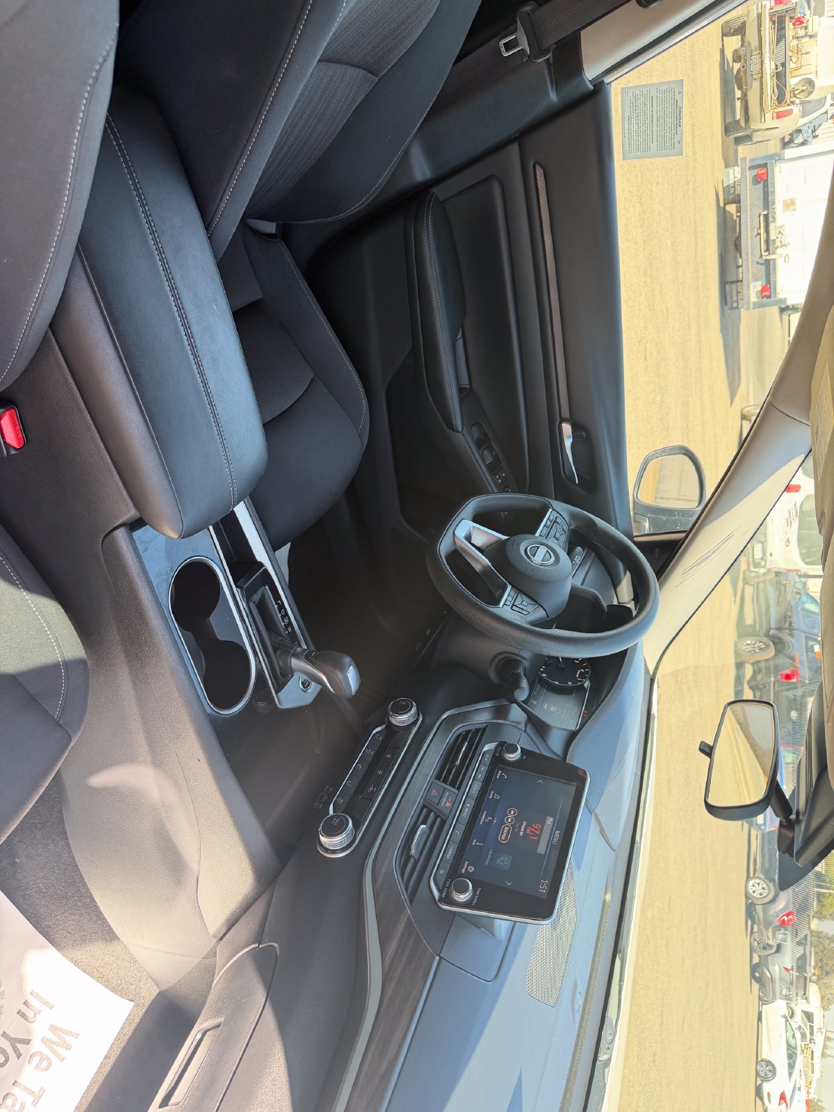 Used 2024 Nissan Altima 2.5 SV FWD image 18