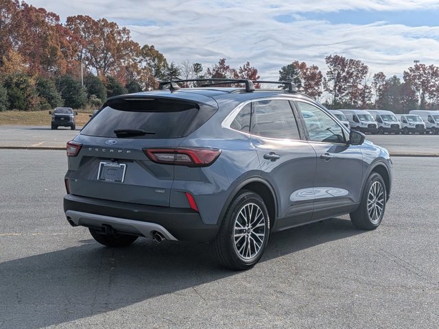 Certified 2024 Ford Escape SE w/ PHEV Premium Package image 5