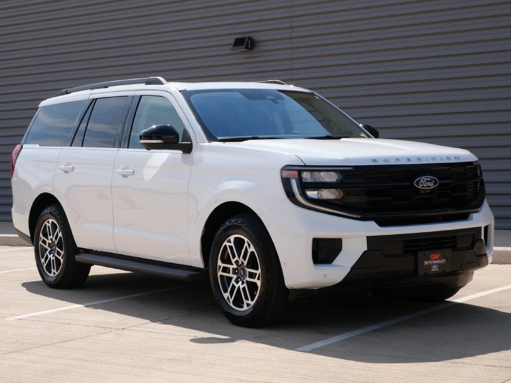 Certified 2025 Ford Expedition Active