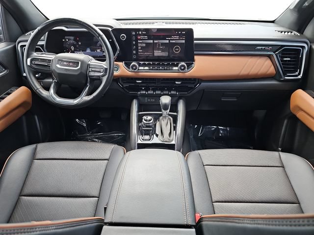 Used 2024 GMC Canyon AT4 w/ AT4 Premium Package AWD/4WD image 9