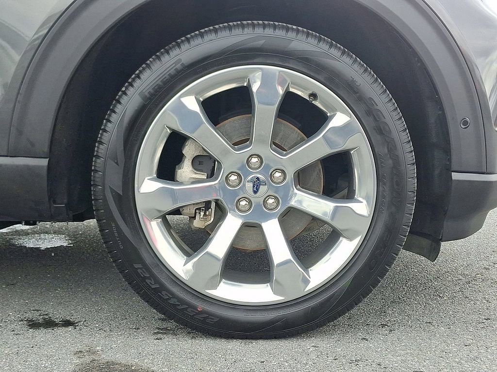 Certified 2020 Ford Explorer Platinum w/ Premium Technology Package image 8