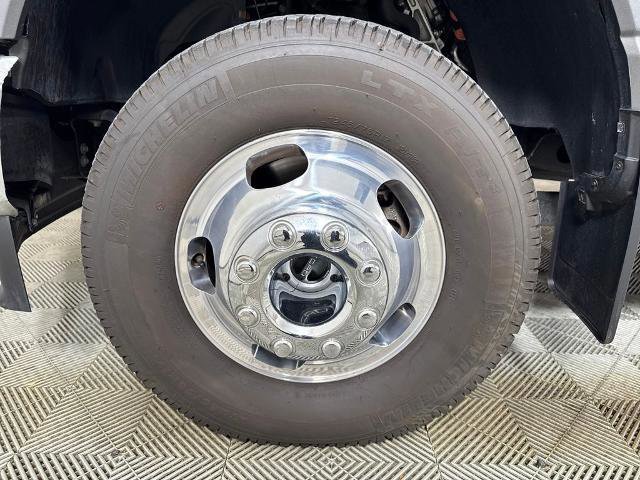 Certified 2025 Ford F350 Lariat w/ Lariat Ultimate Package image 15