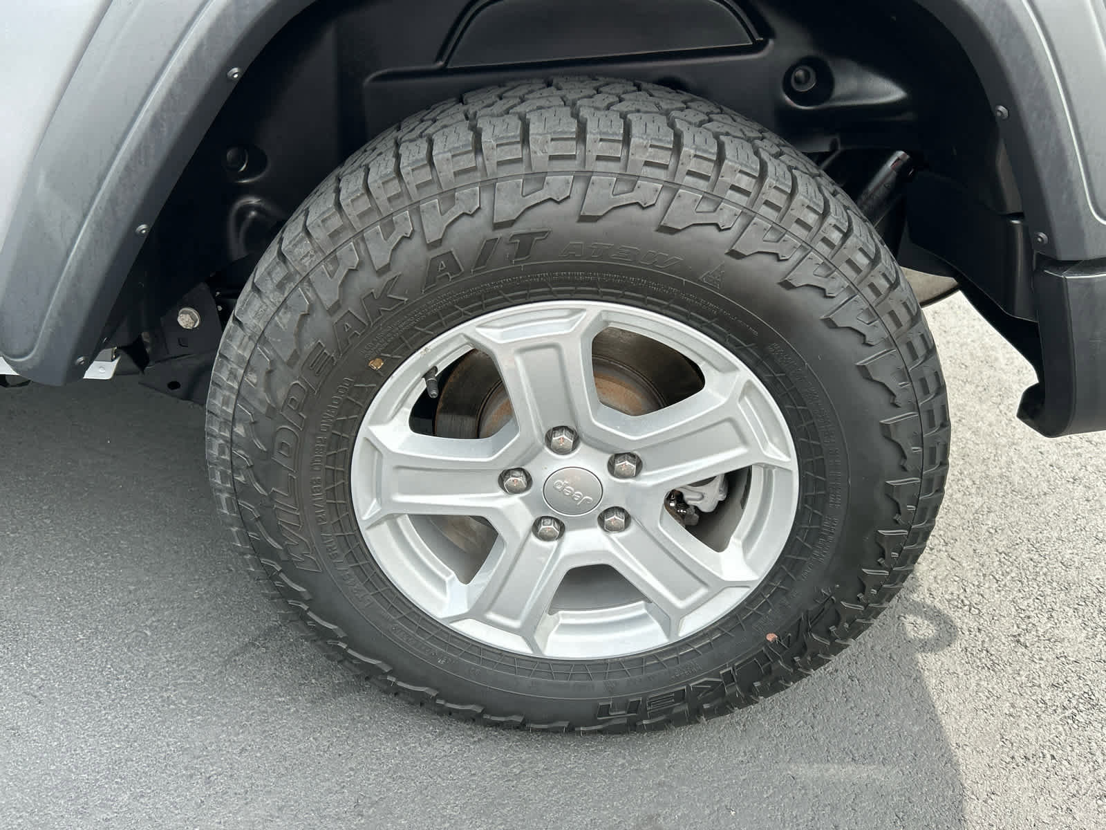 Used 2019 Jeep Wrangler Sport image 15