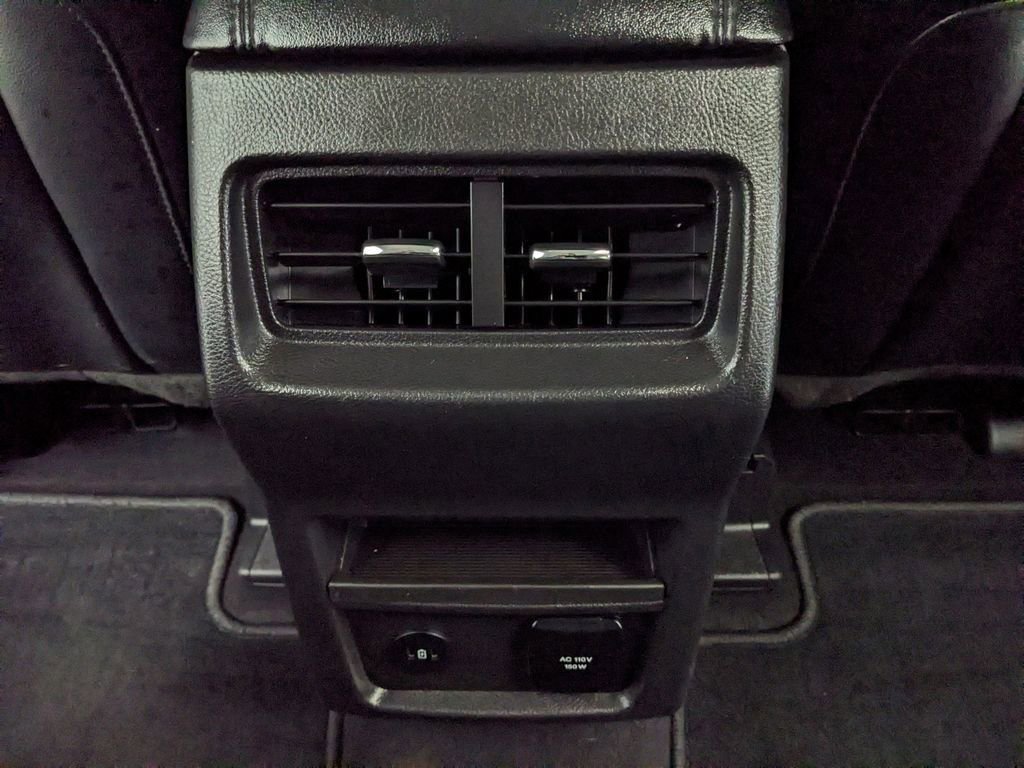 Certified 2024 Ford Edge SEL w/ Convenience Package AWD/4WD image 19