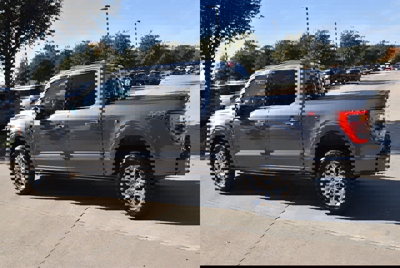 Certified 2022 Ford F150 Platinum w/ Equipment Group 701A High image 11