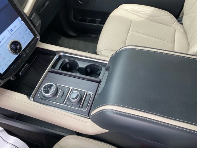 Certified 2023 Ford Expedition Platinum AWD/4WD image 15