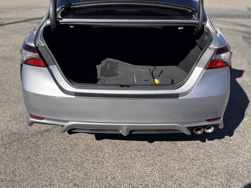 Used 2024 Toyota Camry SE image 13