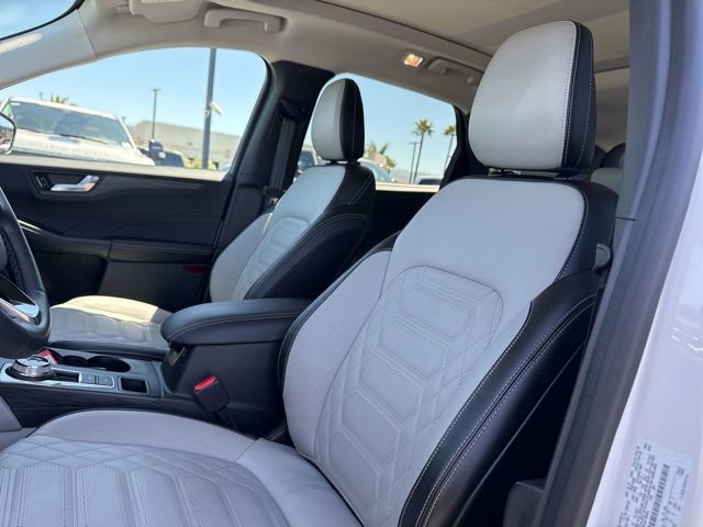 Certified 2023 Ford Escape SE w/ PHEV Premium Package FWD image 16