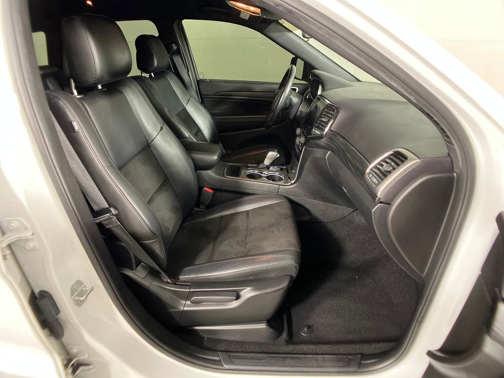 Used 2021 Jeep Grand Cherokee Laredo X image 6