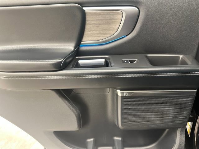 Certified 2025 Ford Expedition Platinum image 26