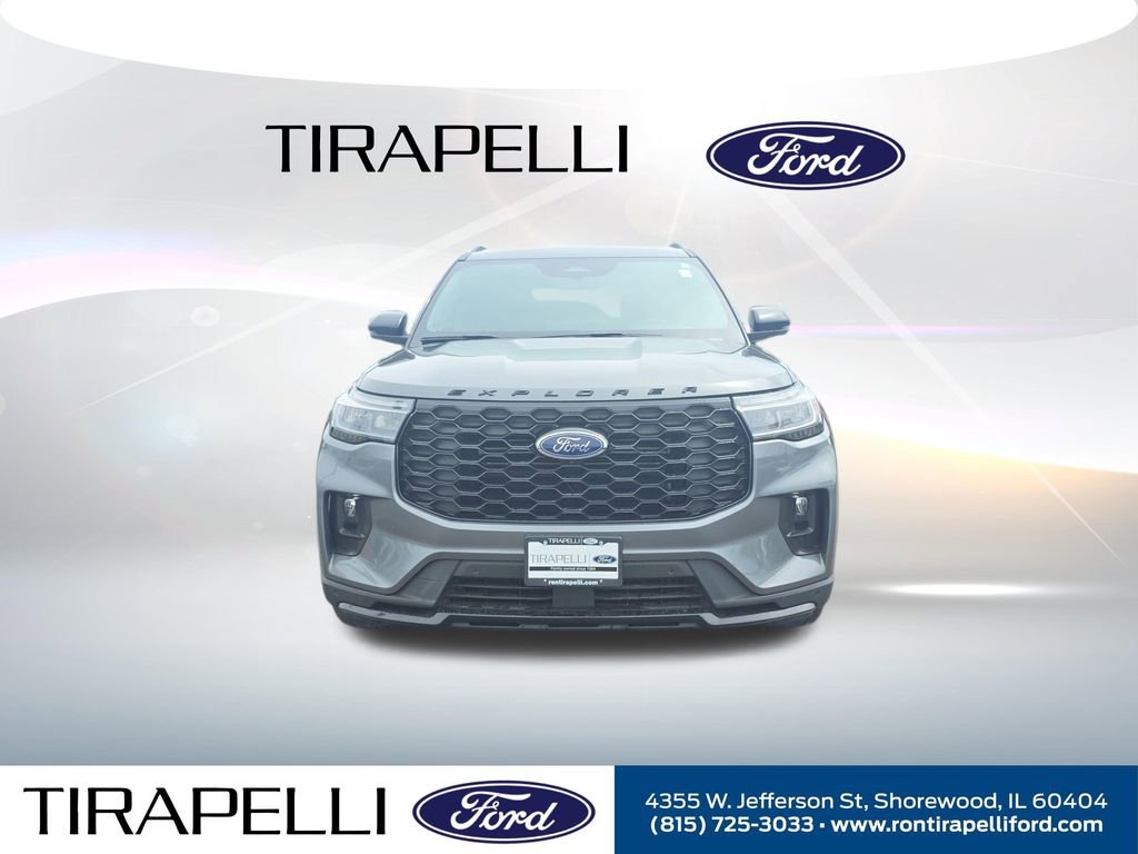 Certified 2025 Ford Explorer ST-Line w/ Premium Package image 5