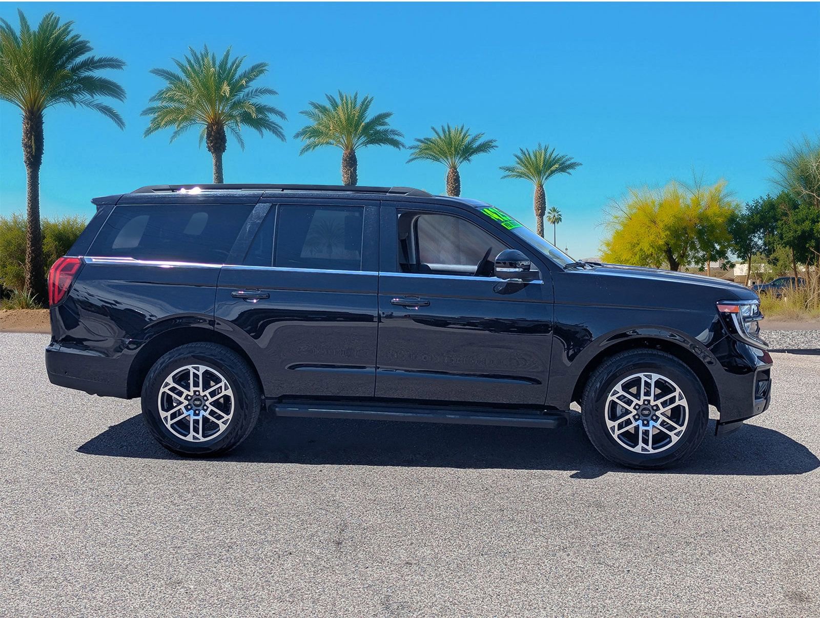 Certified 2025 Ford Expedition Active AWD/4WD image 6