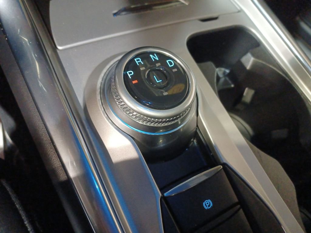 Certified 2023 Ford Explorer Platinum w/ Technology Package image 22