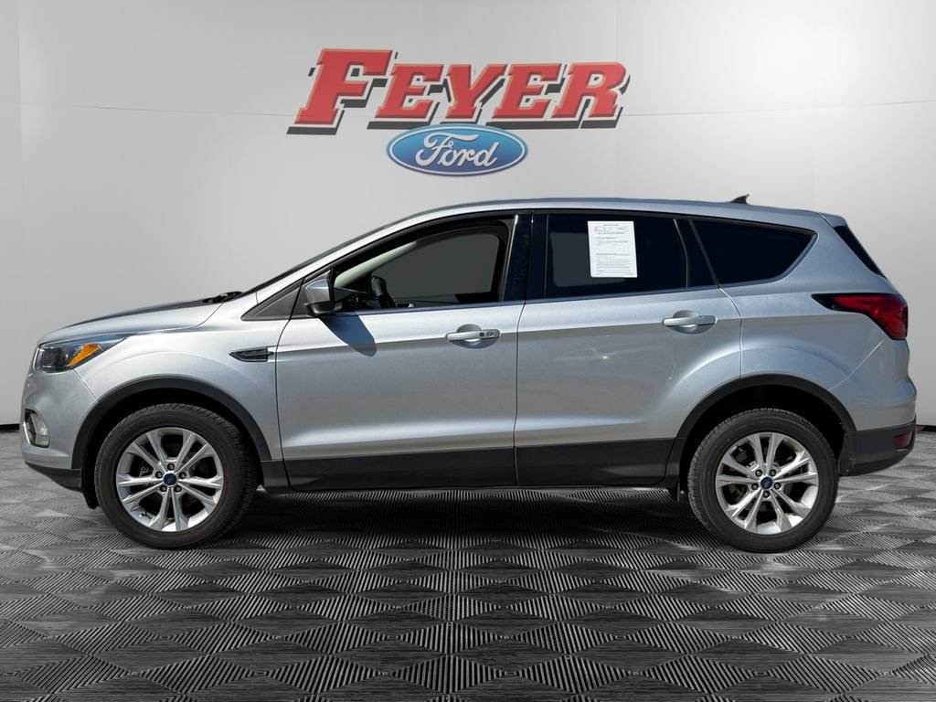 Certified 2019 Ford Escape SE FWD image 2