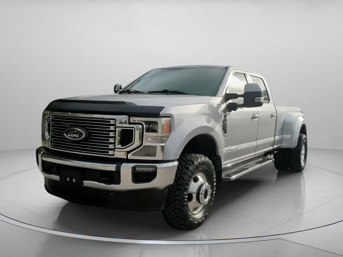 Certified 2022 Ford F350 Lariat w/ Lariat Ultimate Package image 3