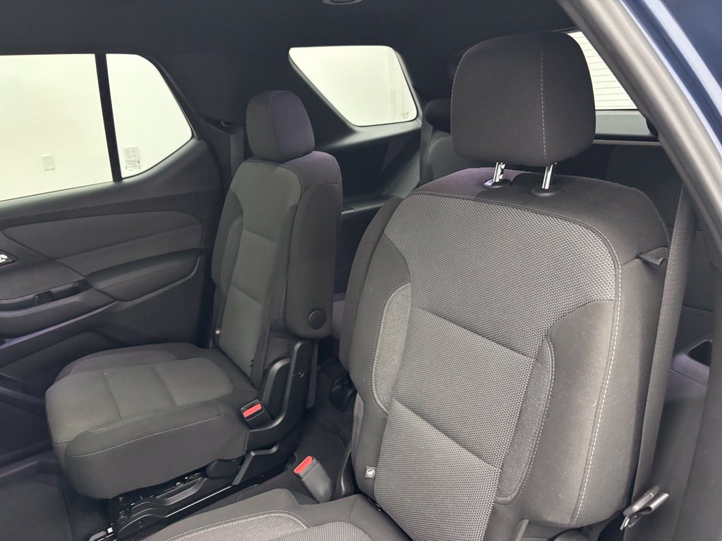 Used 2023 Chevrolet Traverse LT AWD/4WD image 41