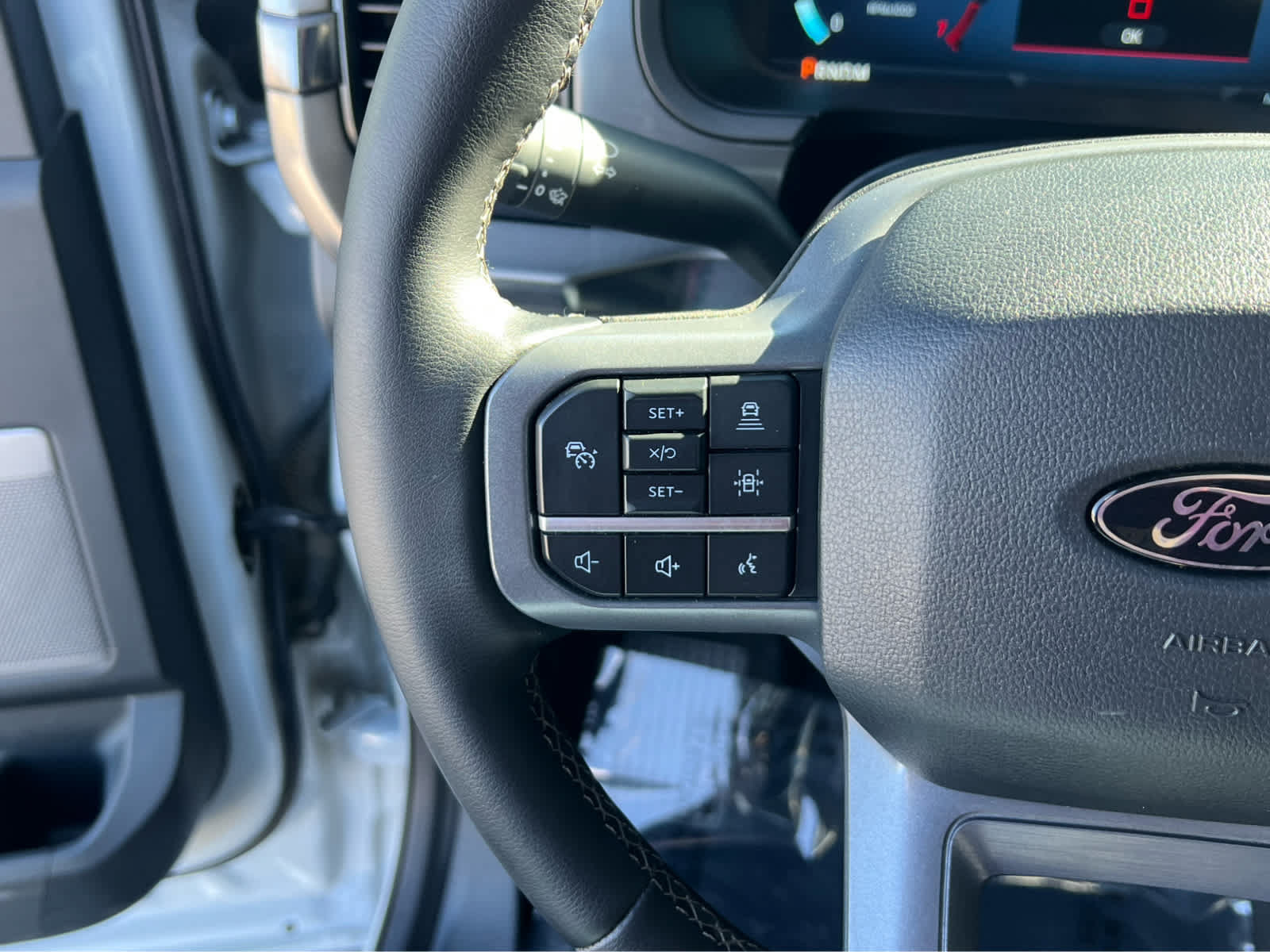Certified 2025 Ford F150 Lariat AWD/4WD image 35