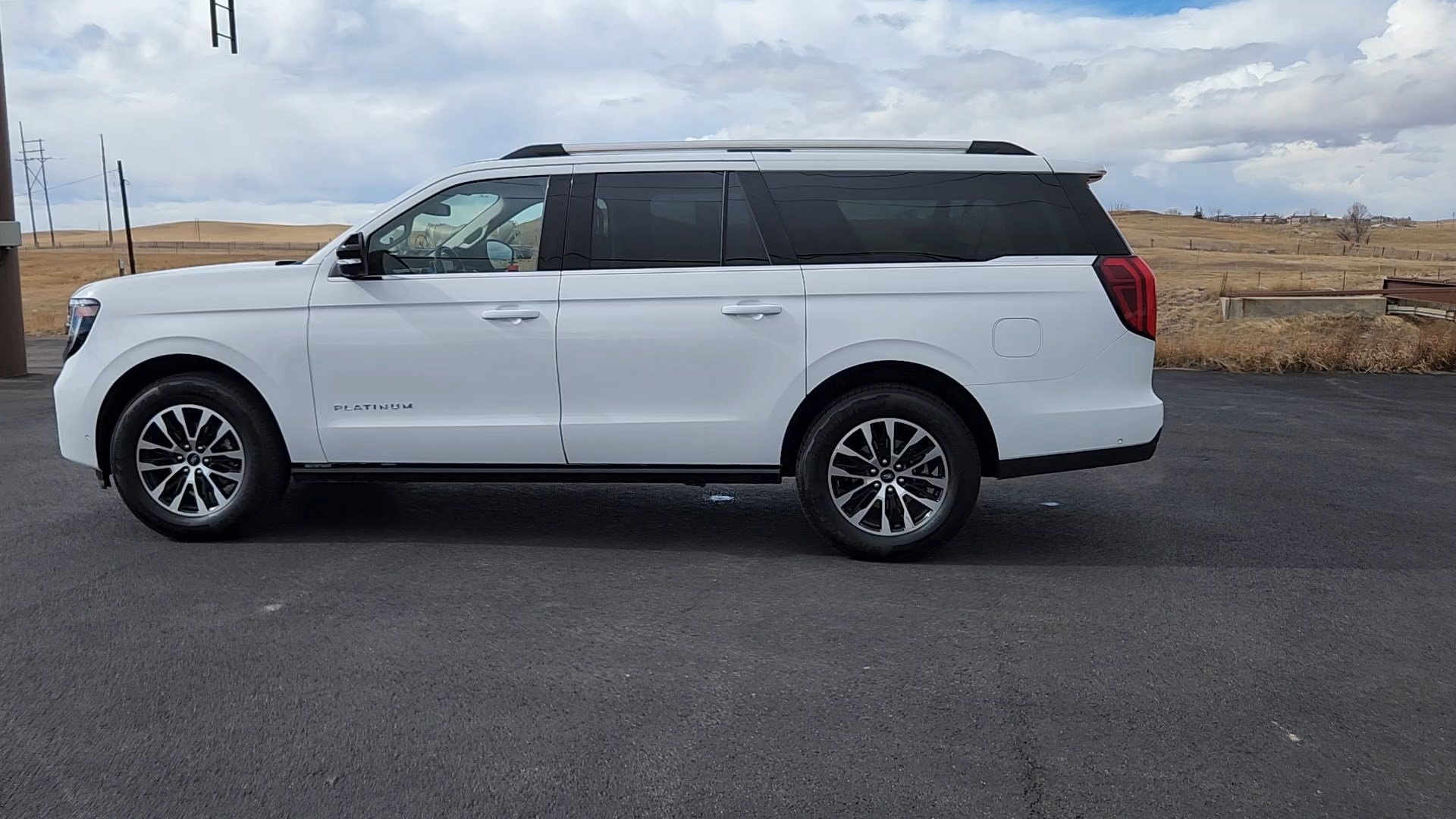 Certified 2025 Ford Expedition Max Platinum image 3