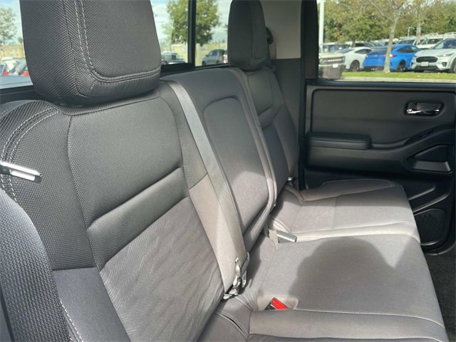 Used 2023 Nissan Frontier SV w/ SV Convenience Package image 33