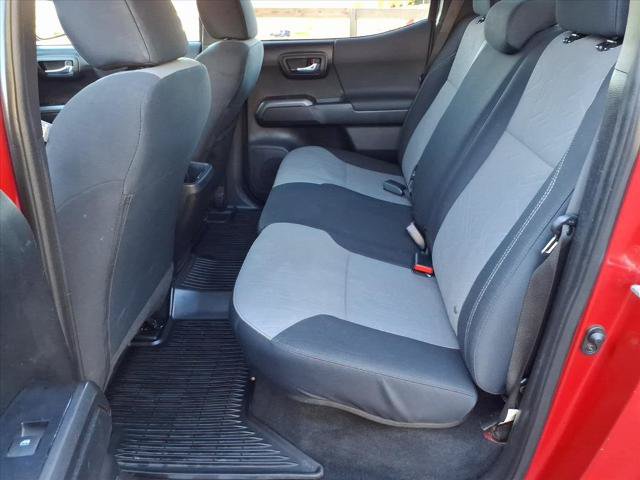 Used 2021 Toyota Tacoma TRD Sport AWD/4WD image 9