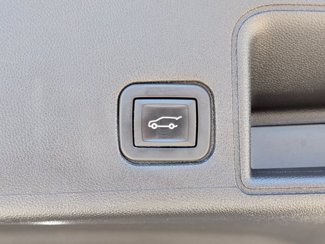 Used 2022 GMC Terrain SLE w/ Driver Convenience Package FWD image 35