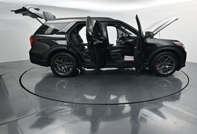 Certified 2025 Ford Explorer ST AWD/4WD image 44