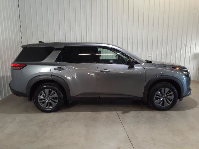 Used 2025 Nissan Pathfinder S AWD/4WD image 24