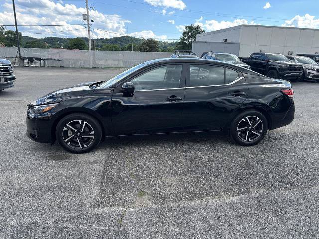 Used 2025 Nissan Sentra SV FWD image 3