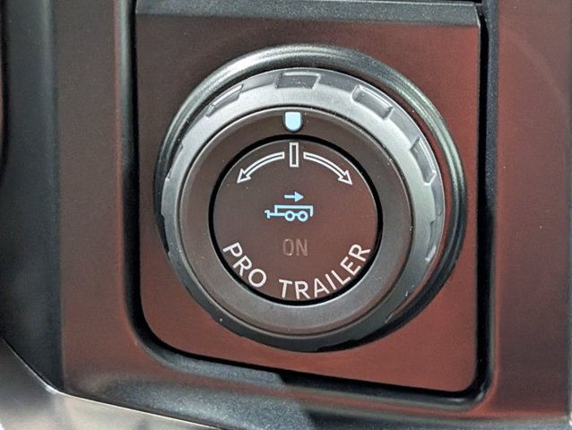Certified 2024 Ford F250 Lariat w/ Lariat Ultimate Package AWD/4WD image 7