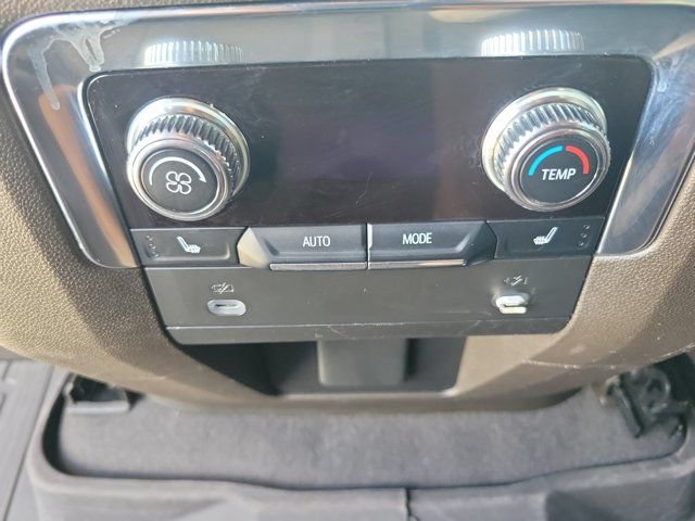 Used 2024 GMC Yukon XL SLT w/ SLT Premium Package AWD/4WD image 20