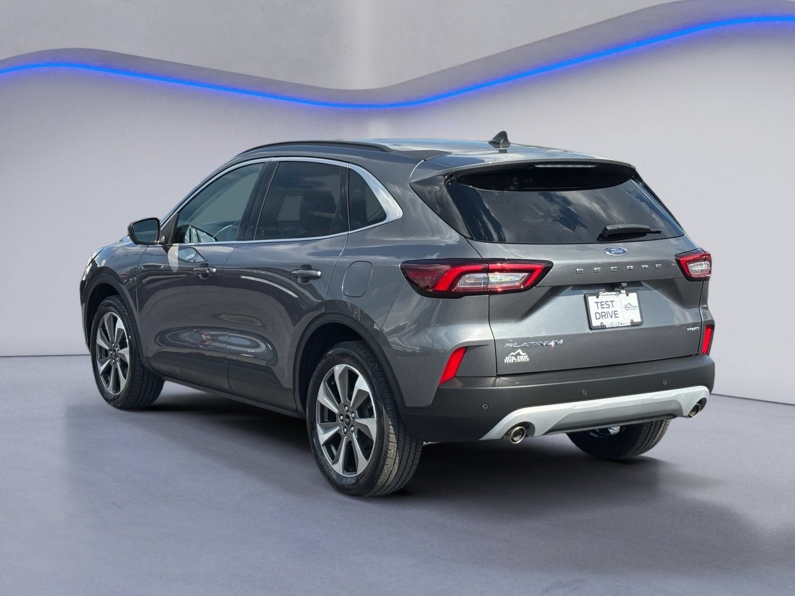 Certified 2023 Ford Escape Platinum AWD/4WD image 3