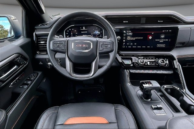 Used 2023 GMC Sierra 1500 AT4 w/ AT4 Premium Package AWD/4WD image 9