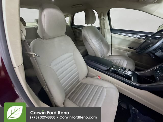 Certified 2017 Ford Fusion SE w/ Fusion SE Technology Package FWD image 25