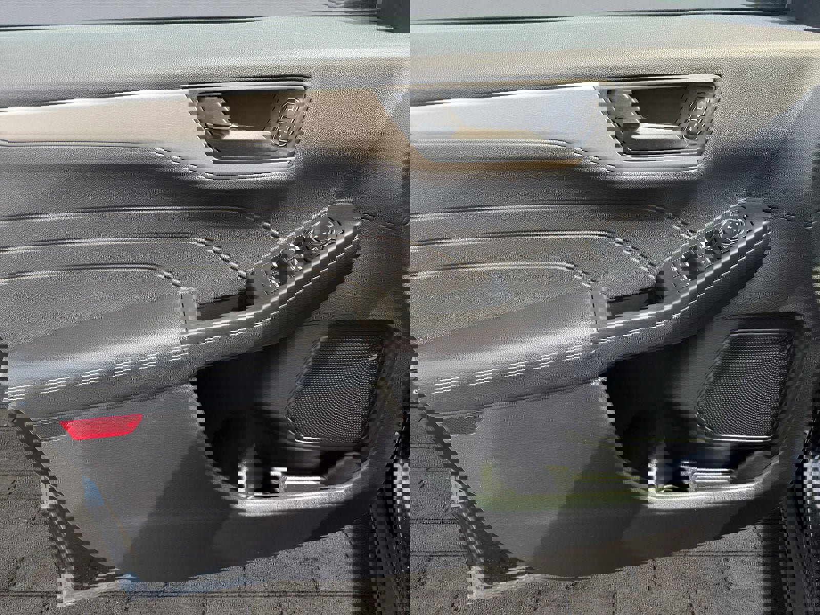 Certified 2022 Ford Escape SE w/ Cold Weather Package image 10