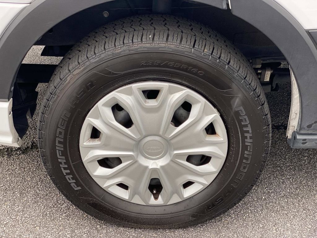 Certified 2024 Ford Transit 350 XLT RWD image 13