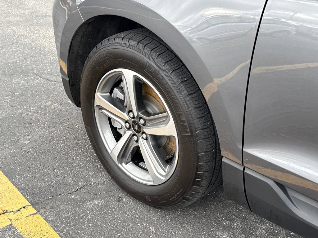 Certified 2024 Ford Edge SEL w/ Convenience Package AWD/4WD image 16