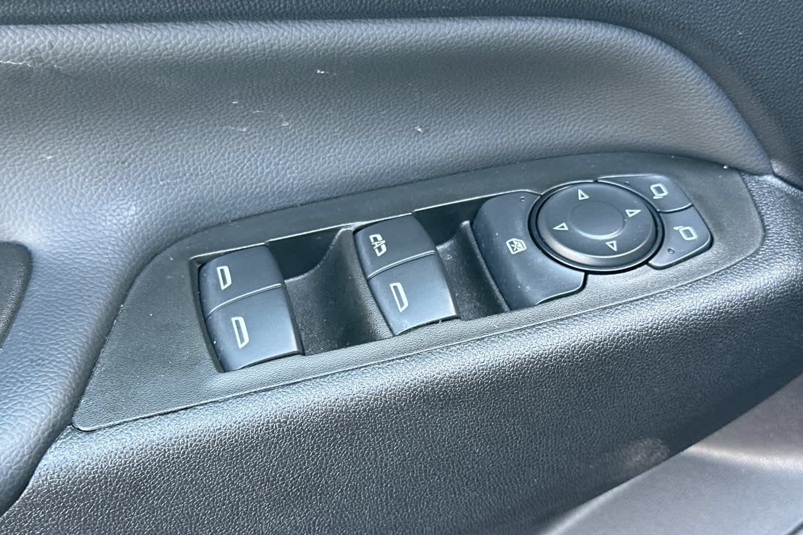 Used 2024 Chevrolet Equinox LT FWD image 14