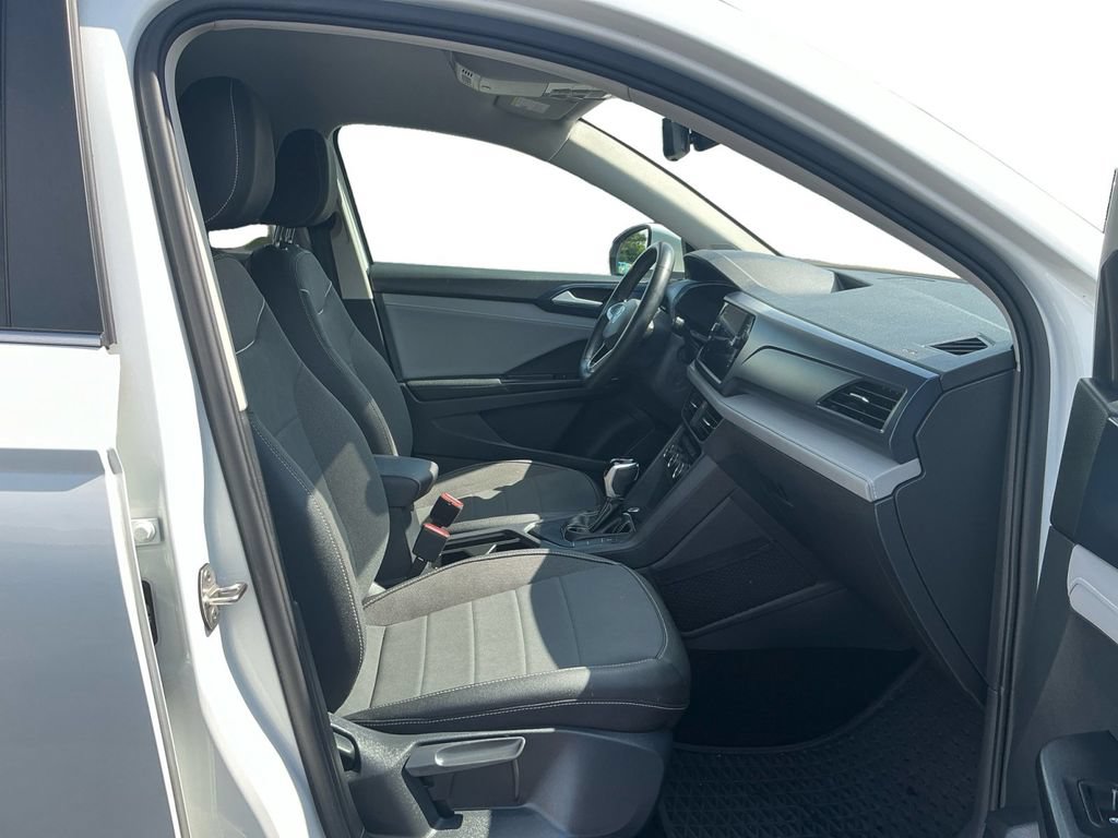 Used 2024 Volkswagen Taos SE FWD image 22