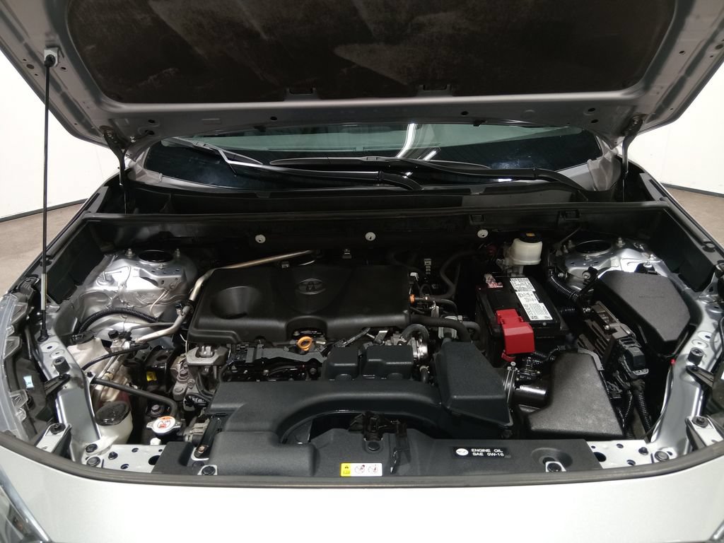 Used 2022 Toyota RAV4 LE FWD image 10