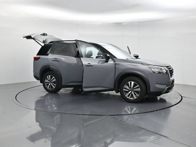 Used 2024 Nissan Pathfinder SL AWD/4WD image 54