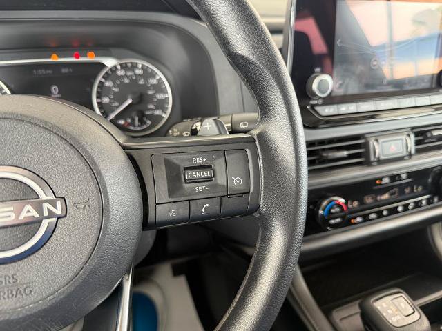 Used 2023 Nissan Pathfinder S FWD image 15