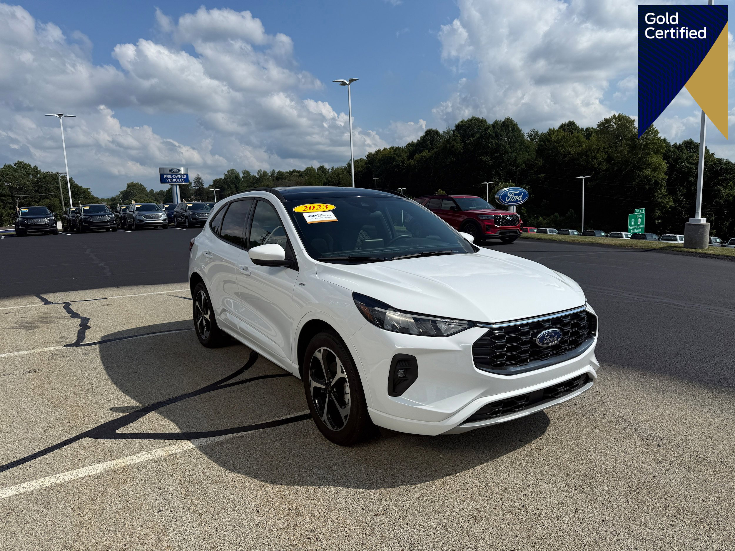 Certified 2023 Ford Escape ST-Line Select w/ Class II Trailer Tow Package image 1