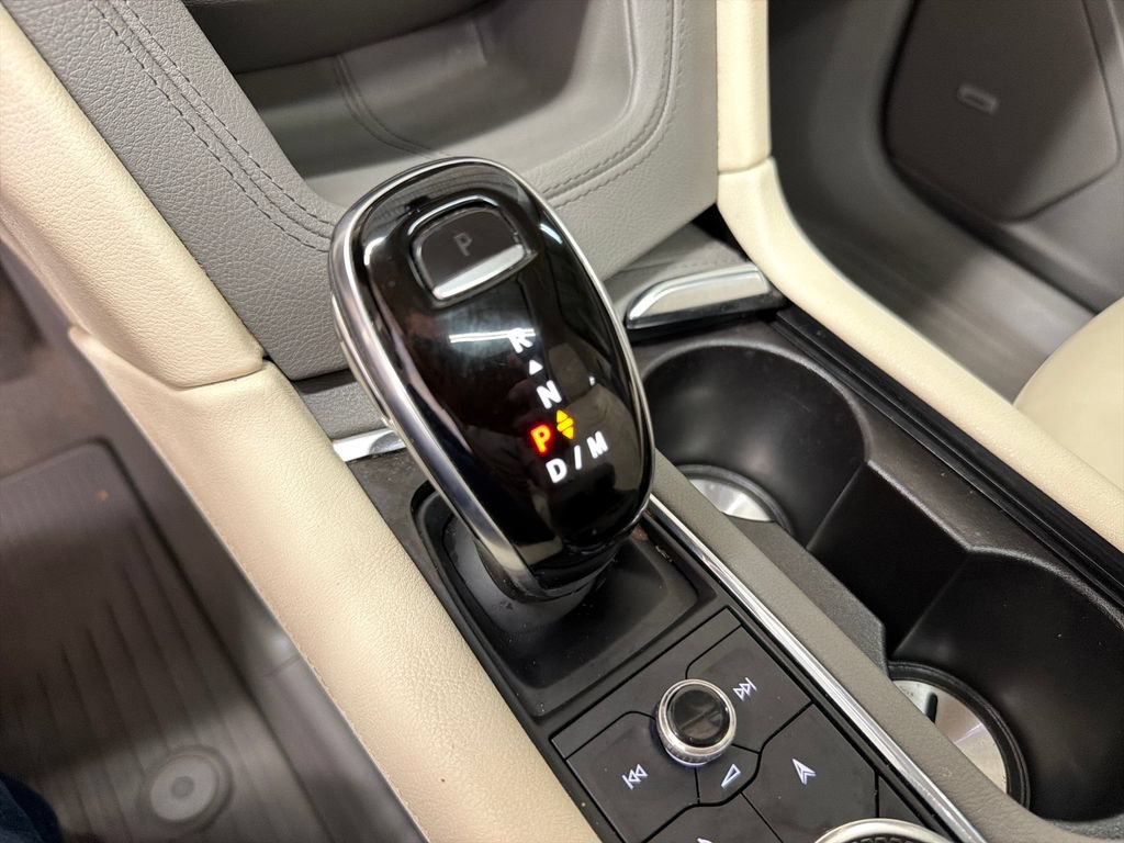 Used 2020 Cadillac XT6 Premium Luxury FWD image 30