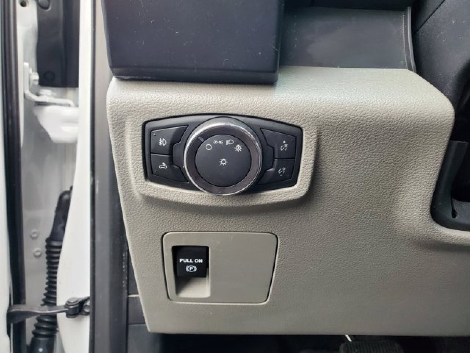 Certified 2018 Ford F150 XL w/ Equipment Group 101A Mid image 14