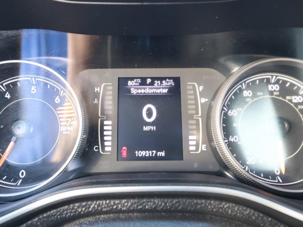 Used 2020 Jeep Cherokee Latitude Plus w/ Cold Weather Group image 20