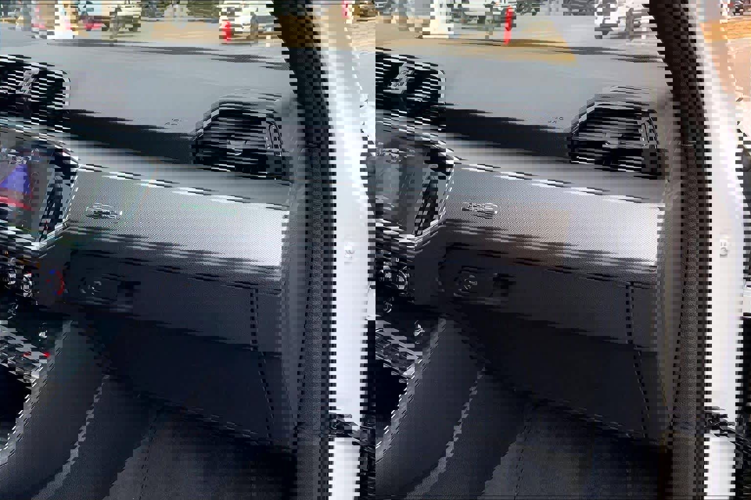 Used 2022 Audi Q3 2.0T Premium w/ Convenience Package image 18