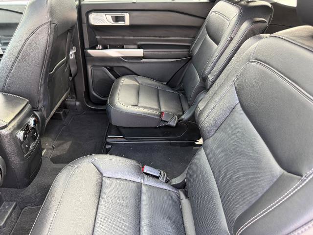 Certified 2023 Ford Explorer Limited w/ Limited Technology Package AWD/4WD image 11