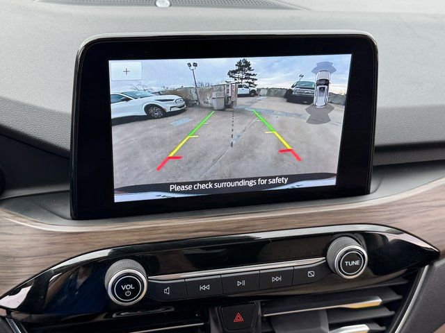 Certified 2020 Ford Escape Titanium image 27