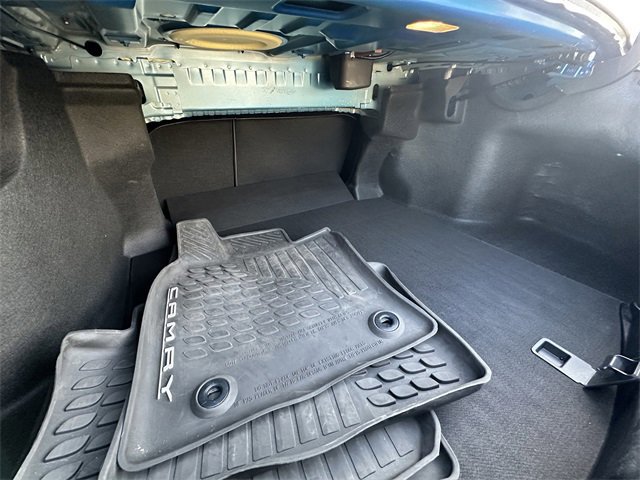 Used 2020 Toyota Camry SE image 43